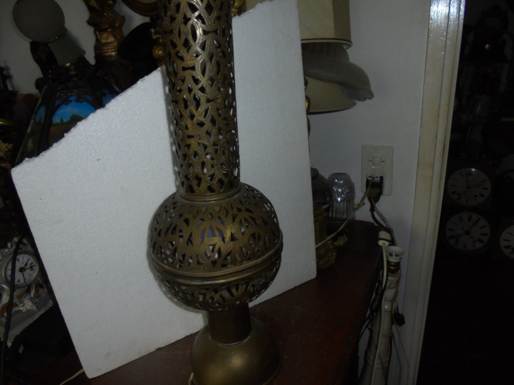 Lampade: Alte, grosse Tischlampe von ca. 1950 – Usato da Camorino venduto da Hunpete 1