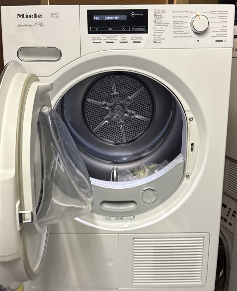 Miele Lavatrici: Miele Waschturm 8Kg A+++ – Usato da Kilchberg ZH venduto da Rei_9 1