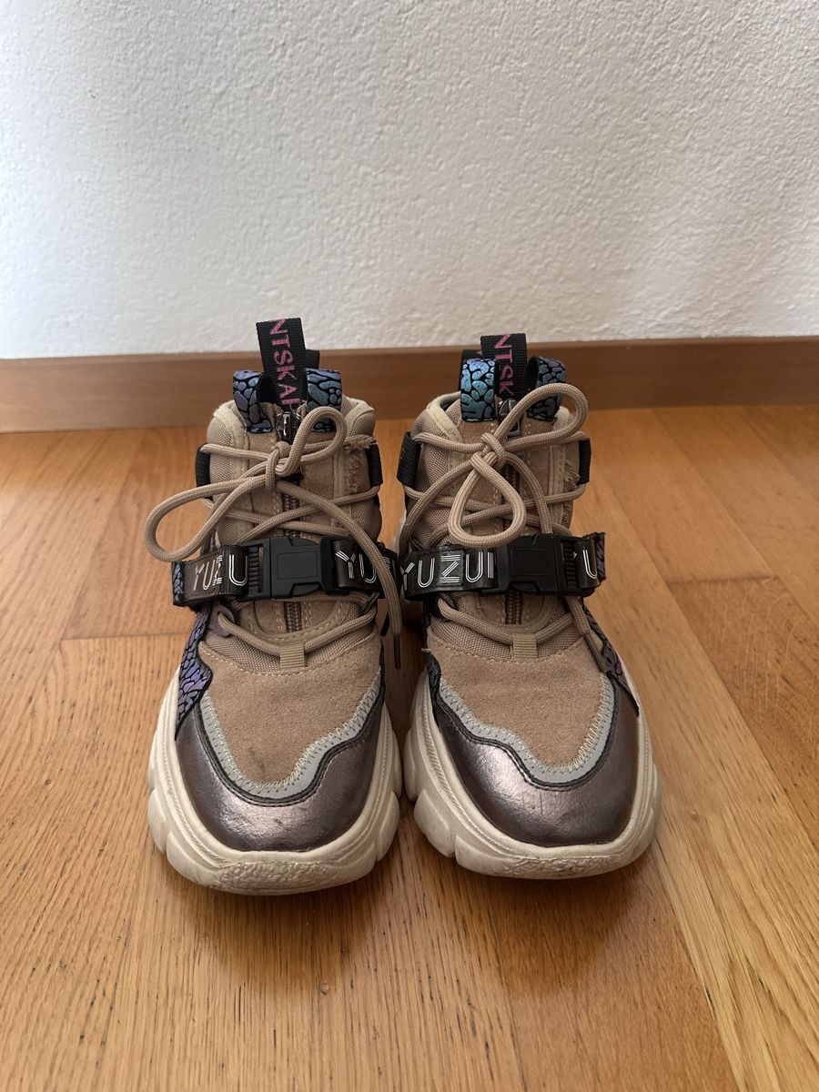 Scarpe da donna: Coole YUZU Sneaker Gr. 38 - Ein echter Hingucker! – Usato da Bürglen TG venduto da Sunny005 2