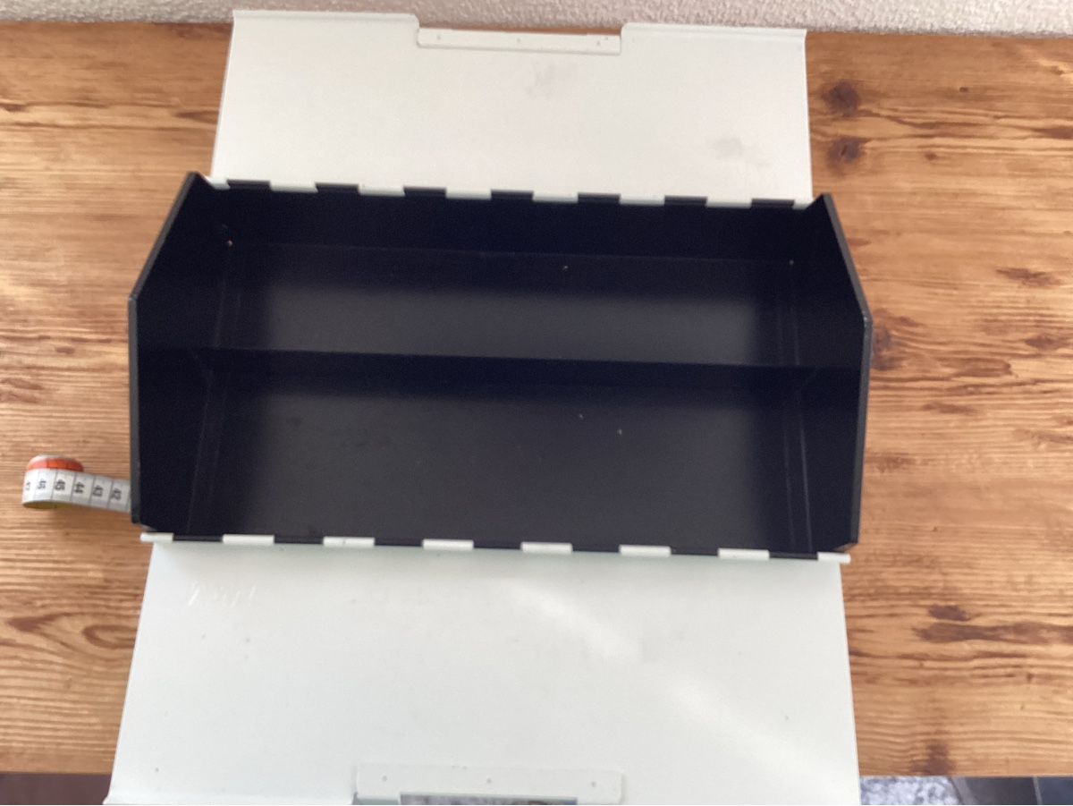 Mewa Tutti gli attrezzi: MEWA Schuhputz/Werkzeugkasten – Usato da Wassen UR venduto da SABDOM 3