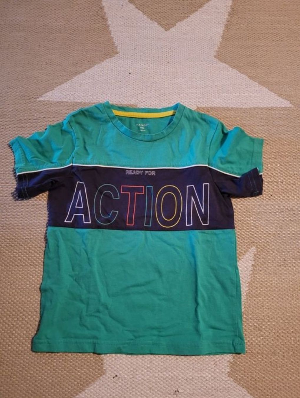 Hemden, T-Shirts & Polos: T-Shirt gr. 110/116 – Gebraucht aus Inwil von Flower2325