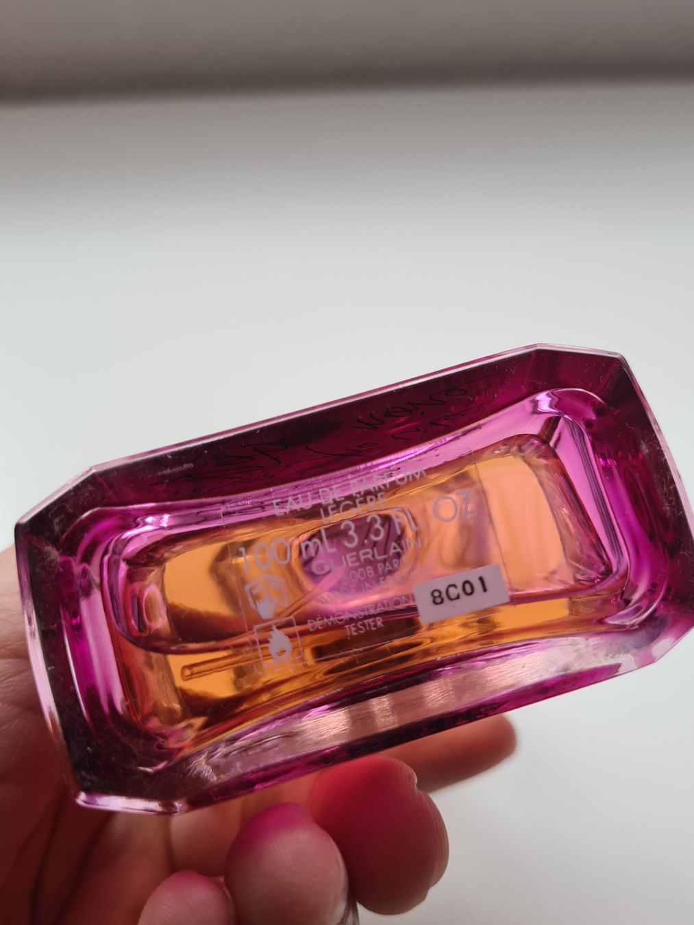 Guerlain Profumi & Eau de Toilette: La Petite Robe Noire Eau de Parfum Leger 100ml – Nuovo (secondo la descrizione) da Oberlunkhofen venduto da Kupferhexe 1