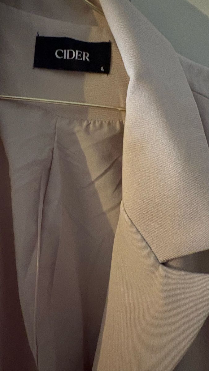 Vestes: Blazer kurz Beige L – Neuf (Voir description) à Bern par best.secondhand 1