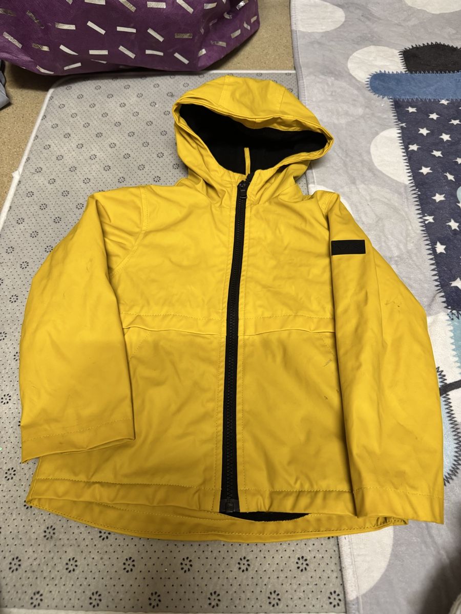 Vestes: Michael Kors Jacket Yellow Size 4T – D'occasion à Schlatt TG par NataJan 1