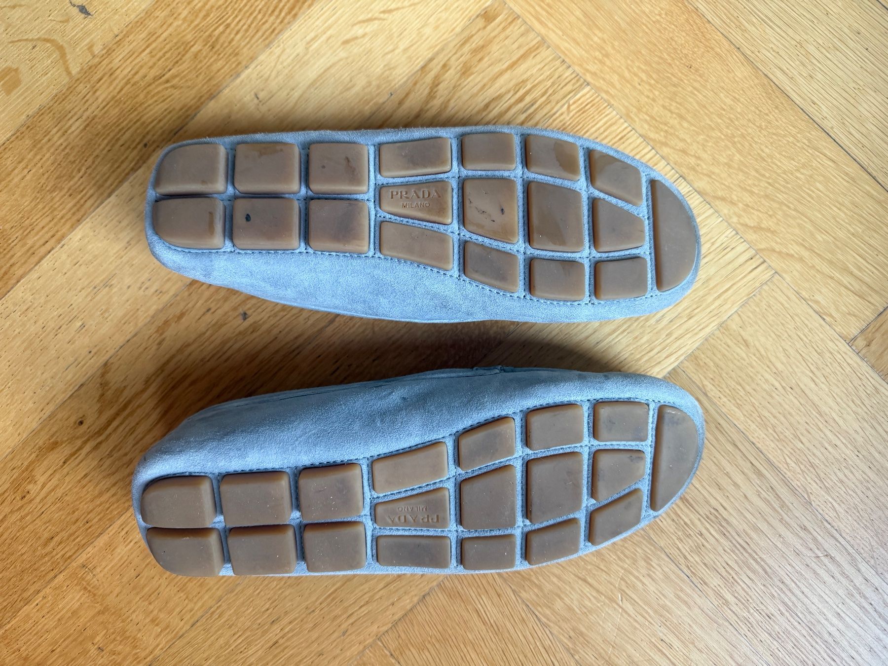 Prada Damenschuhe: Prada Mokassins Wildleder – Gebraucht aus Zürich von noelle91 1