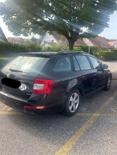 Skoda Automobili: Skoda Octavia C 1.6 D 4x4 – Usato da Gland venduto da NSP_Security_1 3