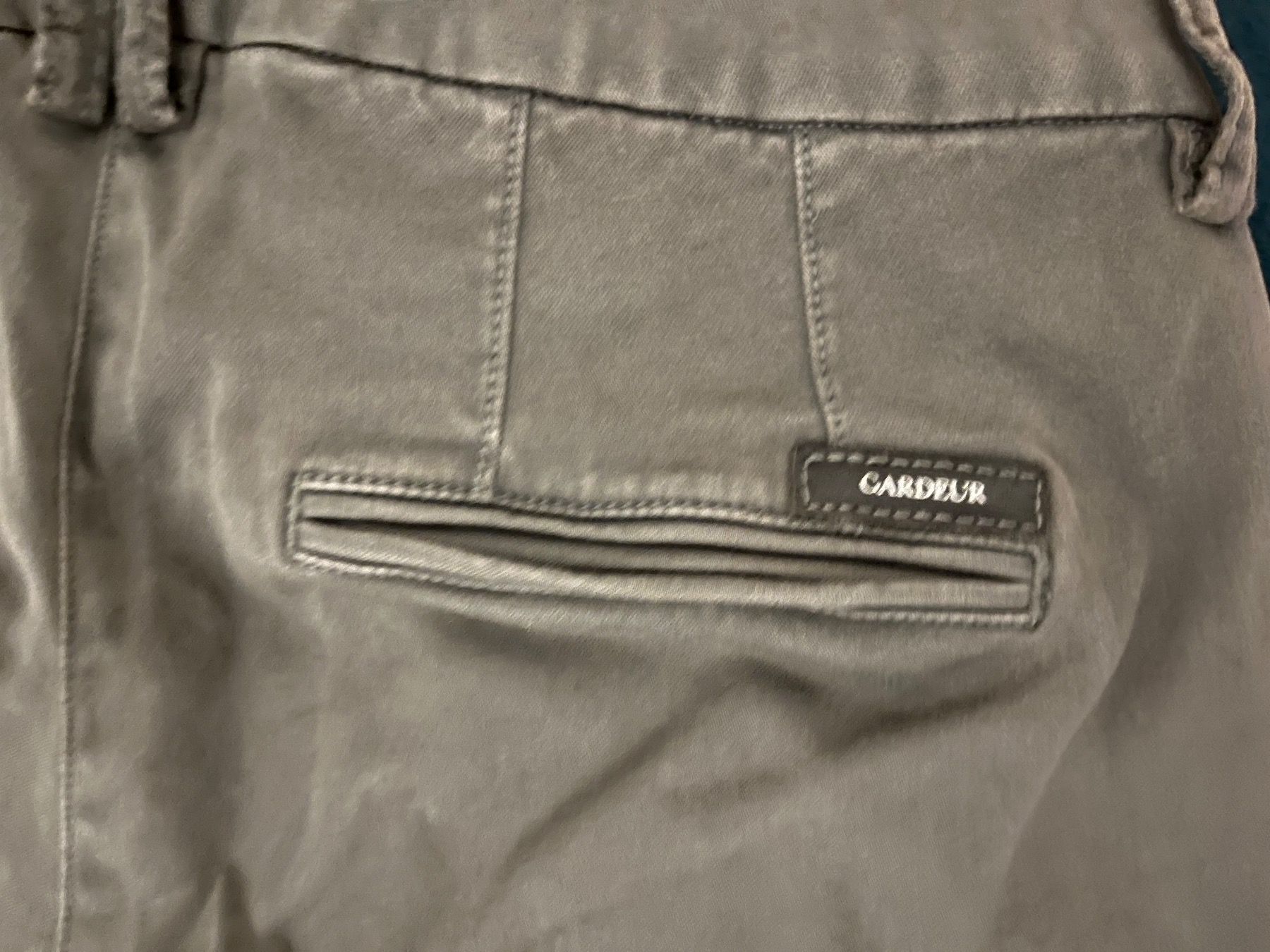 Pantaloni: Hose dunkelgrau/braun Gr.38 – Usato da Arlesheim venduto da Eli_77 3