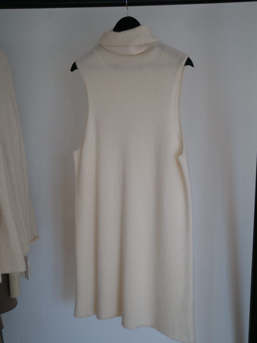 Tuniche: The row cashmere tunic/L – Nuovo (secondo la descrizione) da Basel venduto da TIMELESS-FASHION 1