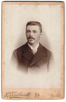 Fotografie R. Neithardt, Basel, Clarastr