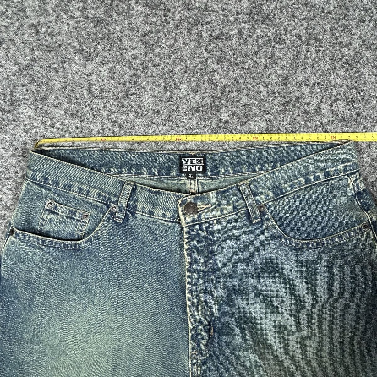 Yes Or No Jeans: Jeans Yes or no   – Gebraucht aus La Sagne NE von Matlasape 1