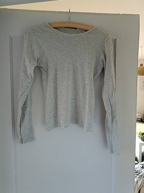Pullover & Sweatshirts: Pullover Brandy Melville Gr. S – Gebraucht aus Sissach von jgt_6k76