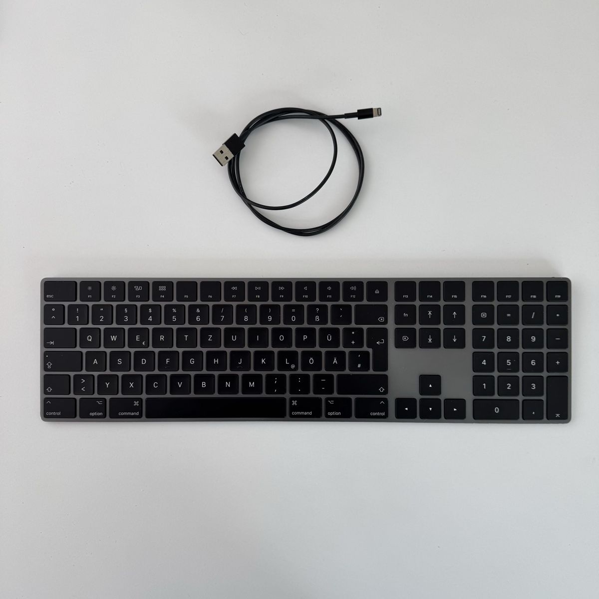 Apple Tastiere: Apple Magic Keyboard Numeric Keypad - Space Grey – Usato da Zürich venduto da Fontana101