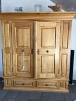 Kirschbaumschrank  zwei Schubladen