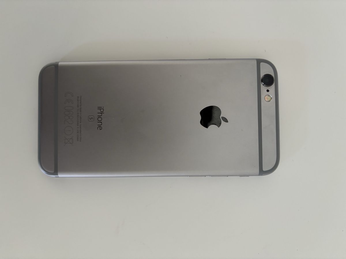 Apple Telefoni cellulari / Smartphones: Apple iPhone 6S, 64 GB, Silber – Usato da Zürich venduto da Shoppingqueen98 1