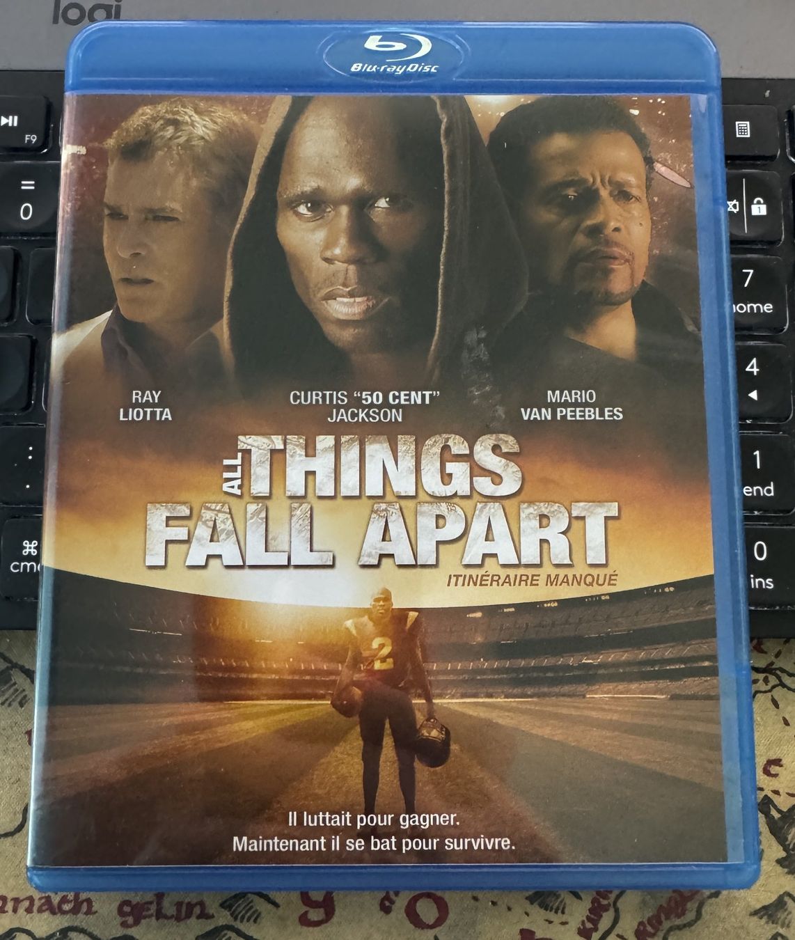 Alle DVDs: All Things Fall Apart (Itinéraire manqué) (2011) - Blu-ray – Gebraucht aus Semsales von  1