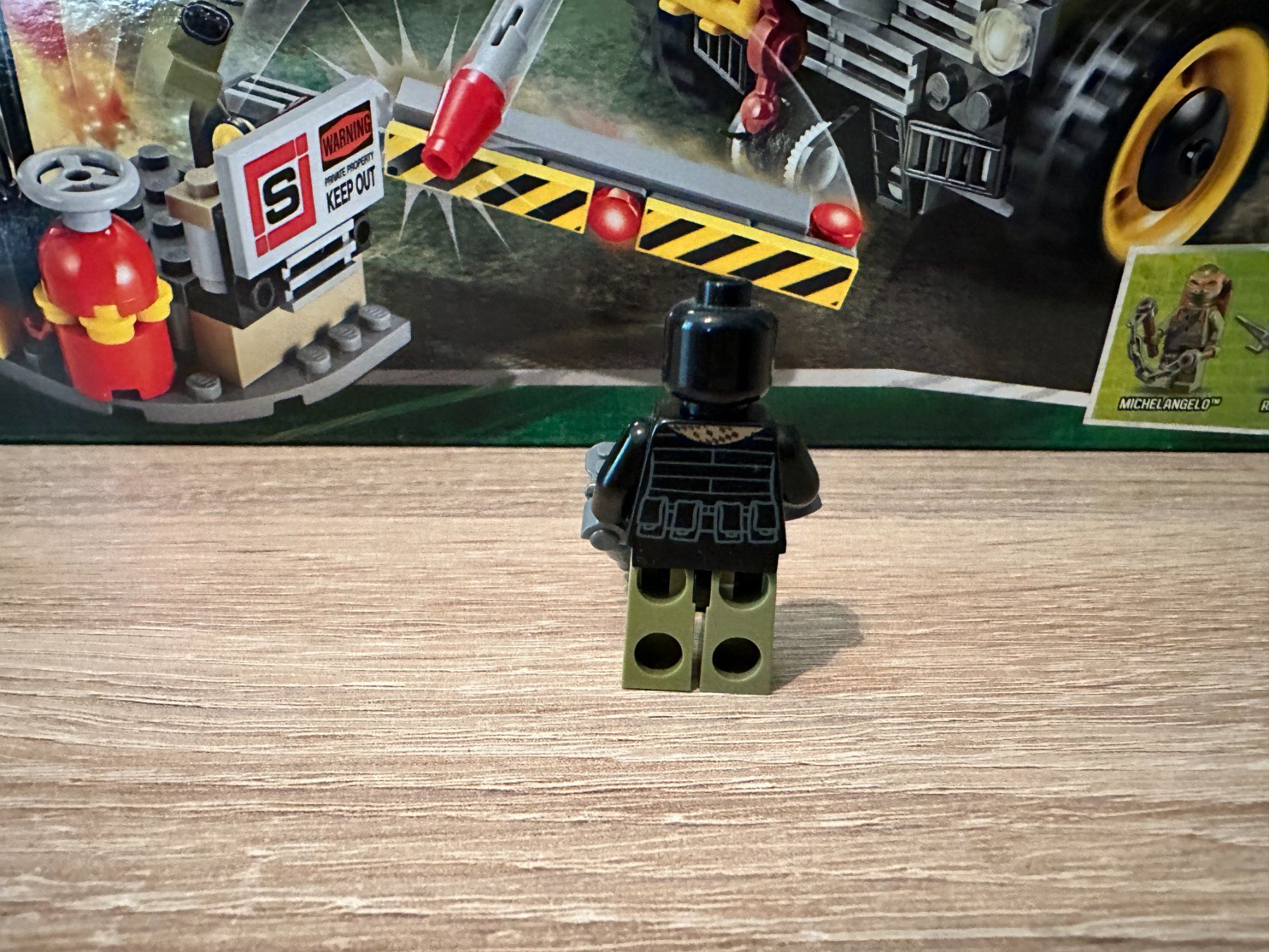 Lego Kit di costruzioni: LEGO 79115 Turtle Van Takedown – Usato da Basel venduto da Don-Angel 9