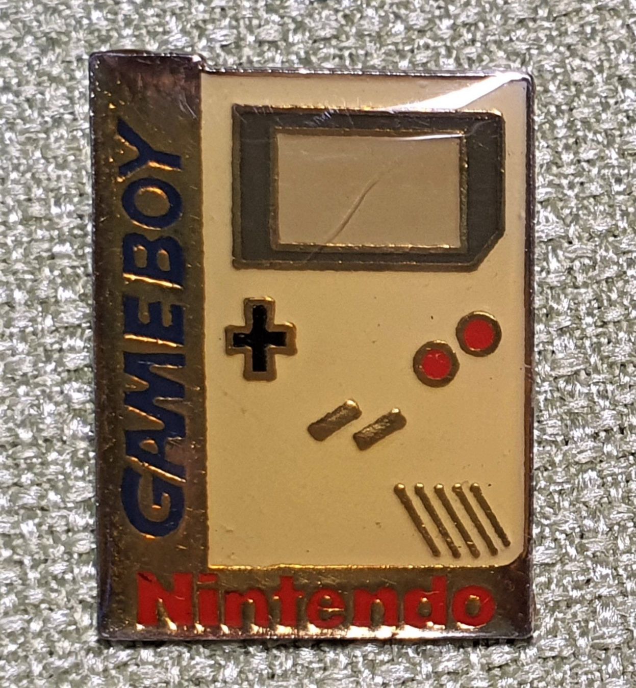Nintendo Placchette & Badge: N107 - Pin Nintendo Game Boy – Usato da Reinach BL venduto da Boston-Verkauf