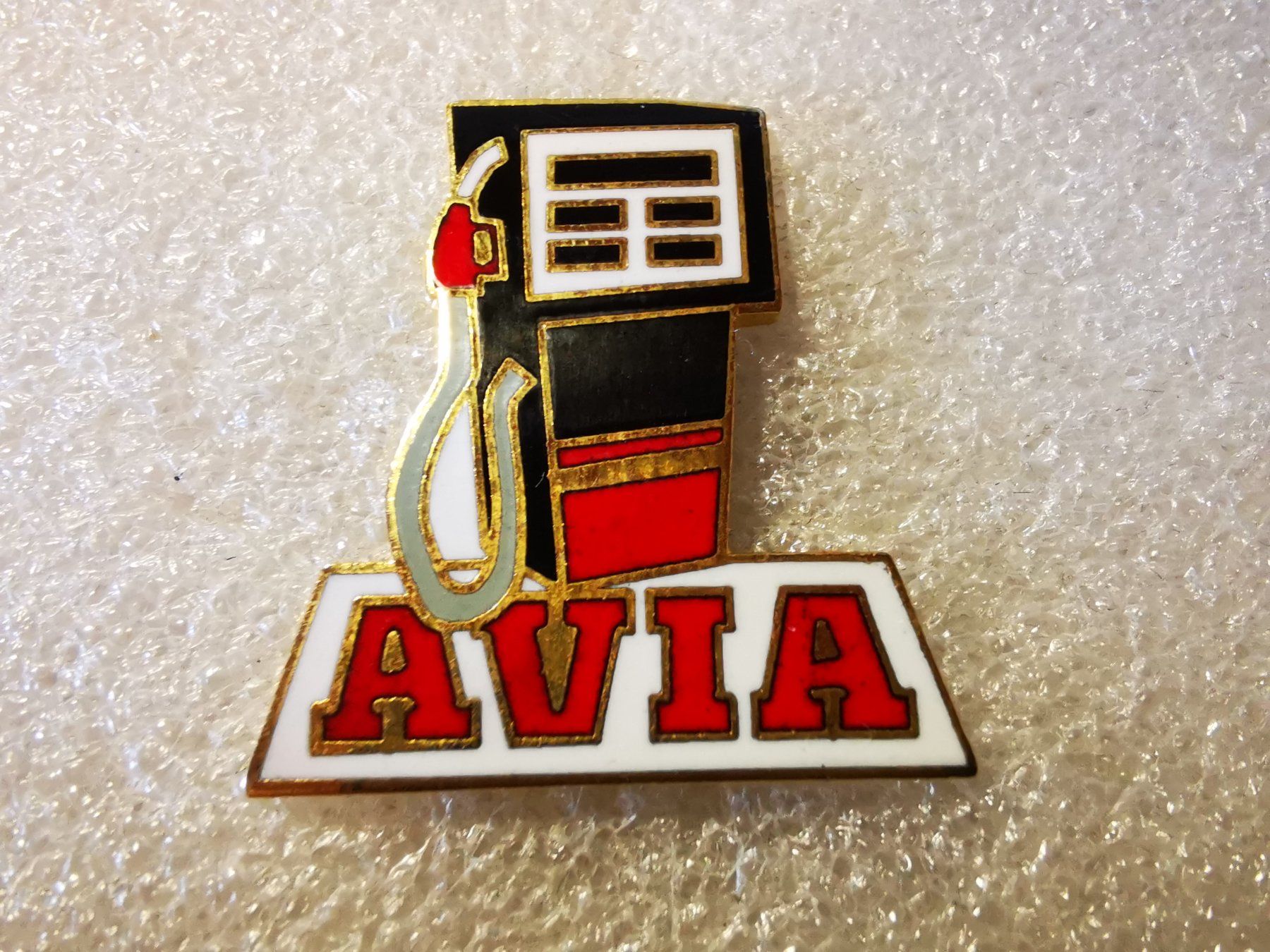 Plaquettes & Badges: Ansteckpin 165: Avia – D'occasion à Oppligen par Pin-Fall-Shop