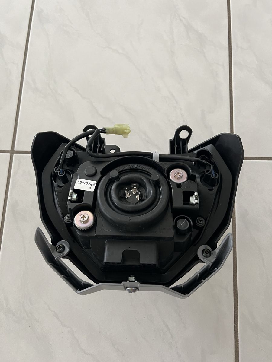 Yamaha Fari: Original Yamaha MT-07 Scheinwerfer – Usato da Lachen SZ venduto da dazi99 1