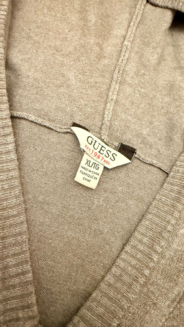 Guess Vestes: • GUESS Sweatjacke • – D'occasion à Basel par mendoza13 3