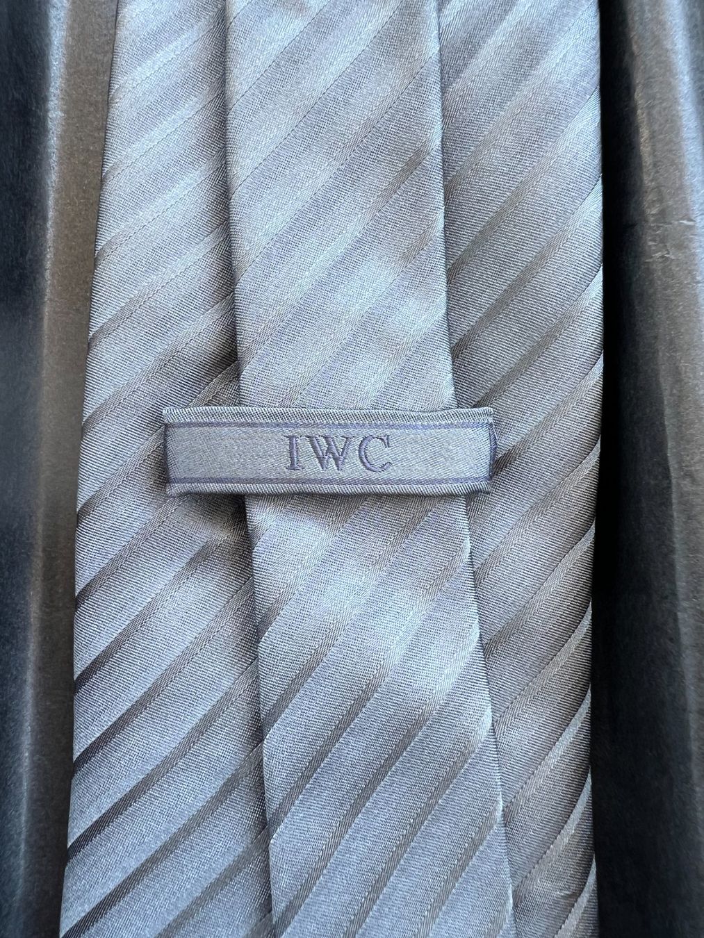 Cravates: IWC Schaffhausen Krawatte Grau NEU – Neuf avec emballage d'origine à Ramsen par schubert-classic.ch 3