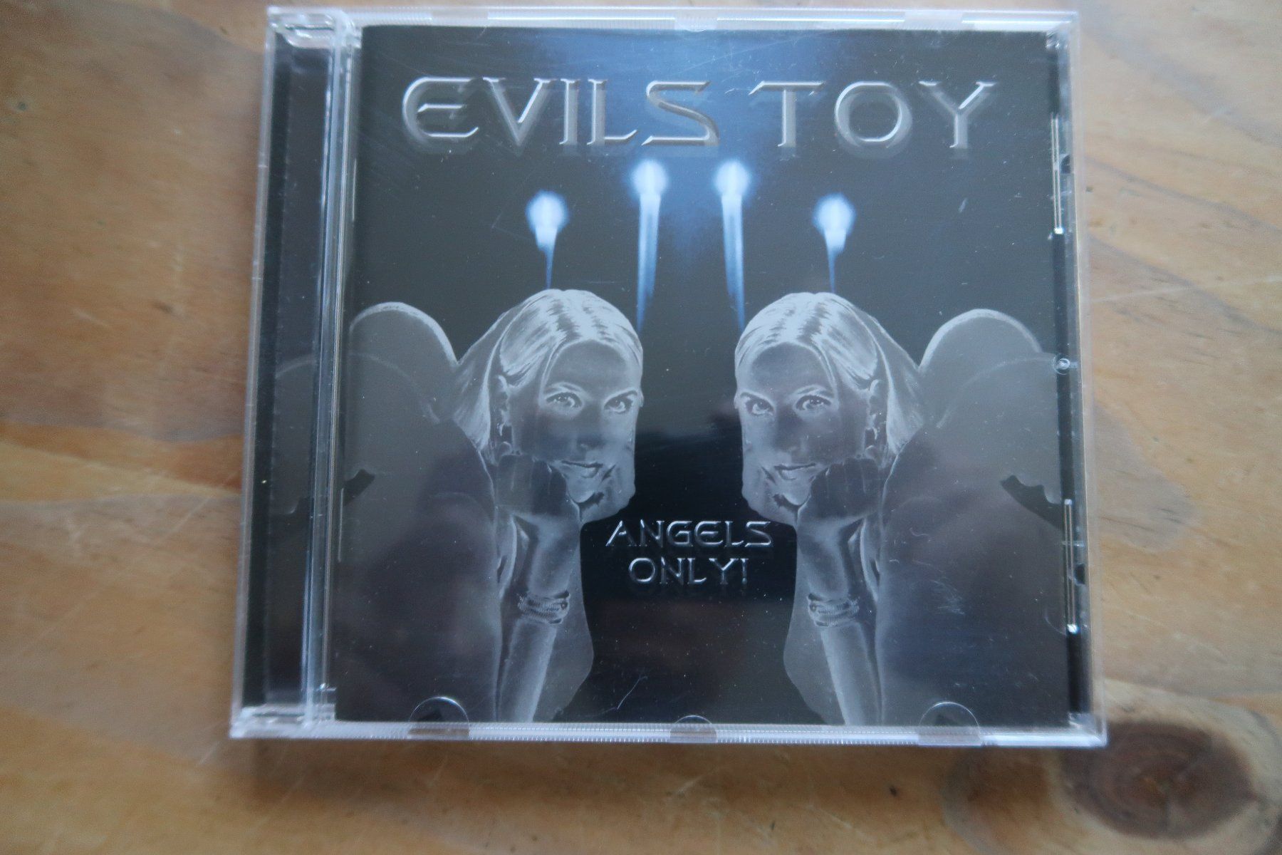 CDs: EVILS TOY - ANGELS ONLY! - CD – D'occasion à Basel par Patiscat