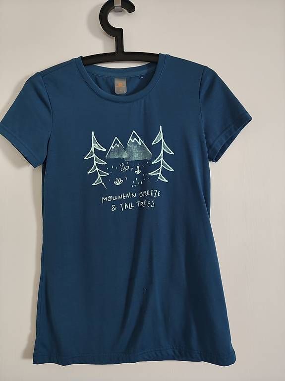 T-Shirts: 2 Shirt vo Trevolution  – Gebraucht aus Flawil von minggeli83 1