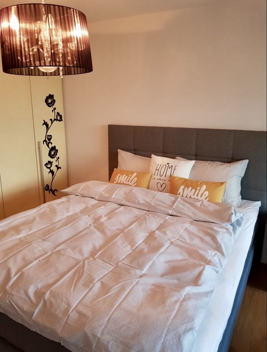 Letti: Boxspringbett Navier grau – Usato da Meggen venduto da Stevan2 2
