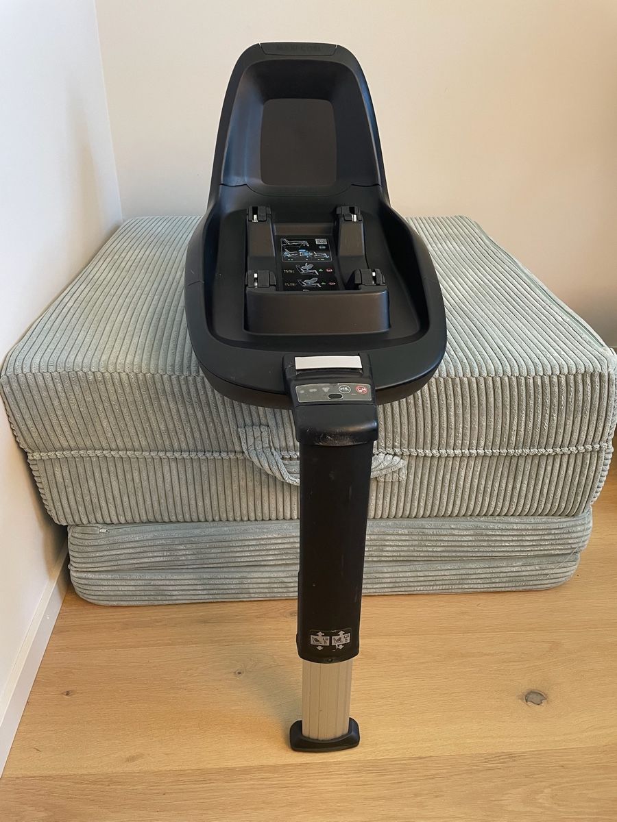 Maxi-Cosi Seggiolini per auto: Maxi-Cosi 2wayFix Base black ISOFIX used – Usato da Neuheim venduto da marshphi