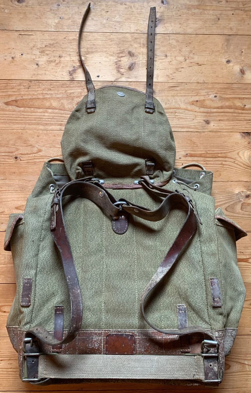 Schweizer Armee Zaini: Gebirgsrucksack der CH Armee – Usato da Goldingen venduto da Bergler012 2