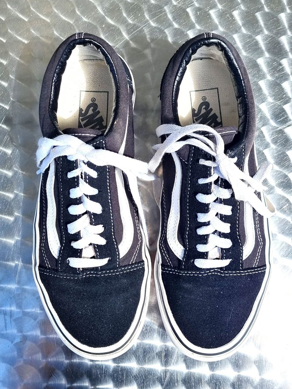 Vans Scarpe da donna: VANS Damen Sneakers Grösse 39 – Usato da Glattbrugg venduto da Adriano2014 2