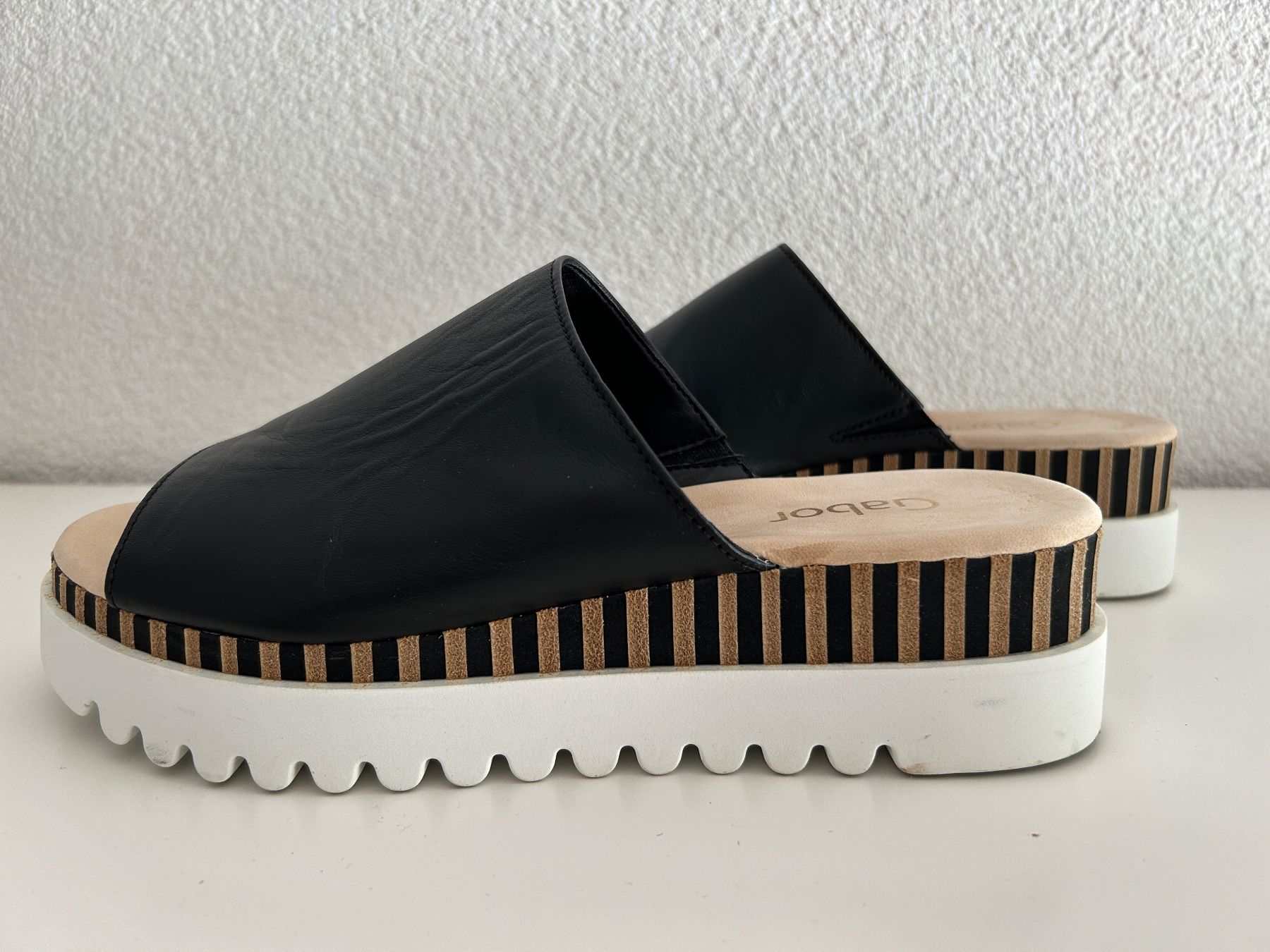 Gabor Scarpe da donna: Plateau-Pantolette von Gabor, Grösse 6,5 – Usato da Pfäffikon ZH venduto da the4mos
