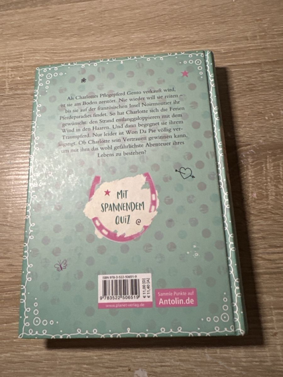 Libri: Nele Neuhaus Charlottes Traumpferd Buch gebraucht – Usato da Buttikon SZ venduto da Pilatus2013 1