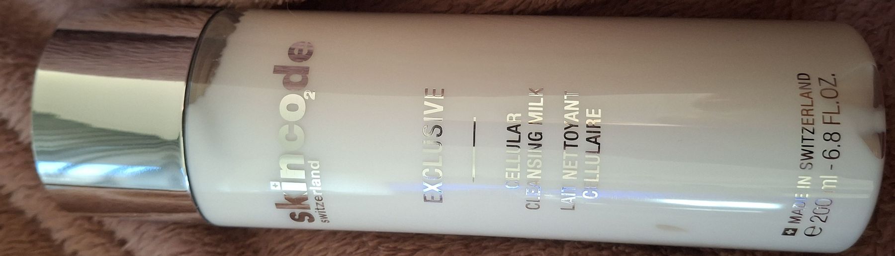 Sonstige Körperpflege: Skin code Cleansing Milk, Exklusiv und Neu, 200ml – Neu und originalverpackt aus Dinhard von lor_p8fn