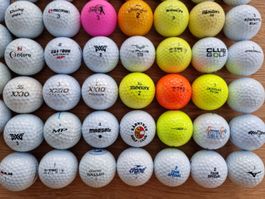 60 Stück Golfbälle