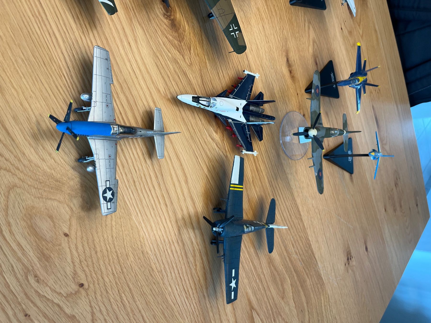 Kit di modellismo & Modellini statici: Sammlung diverser Flugzeugmodelle – Usato da Thun venduto da m_koch96 4