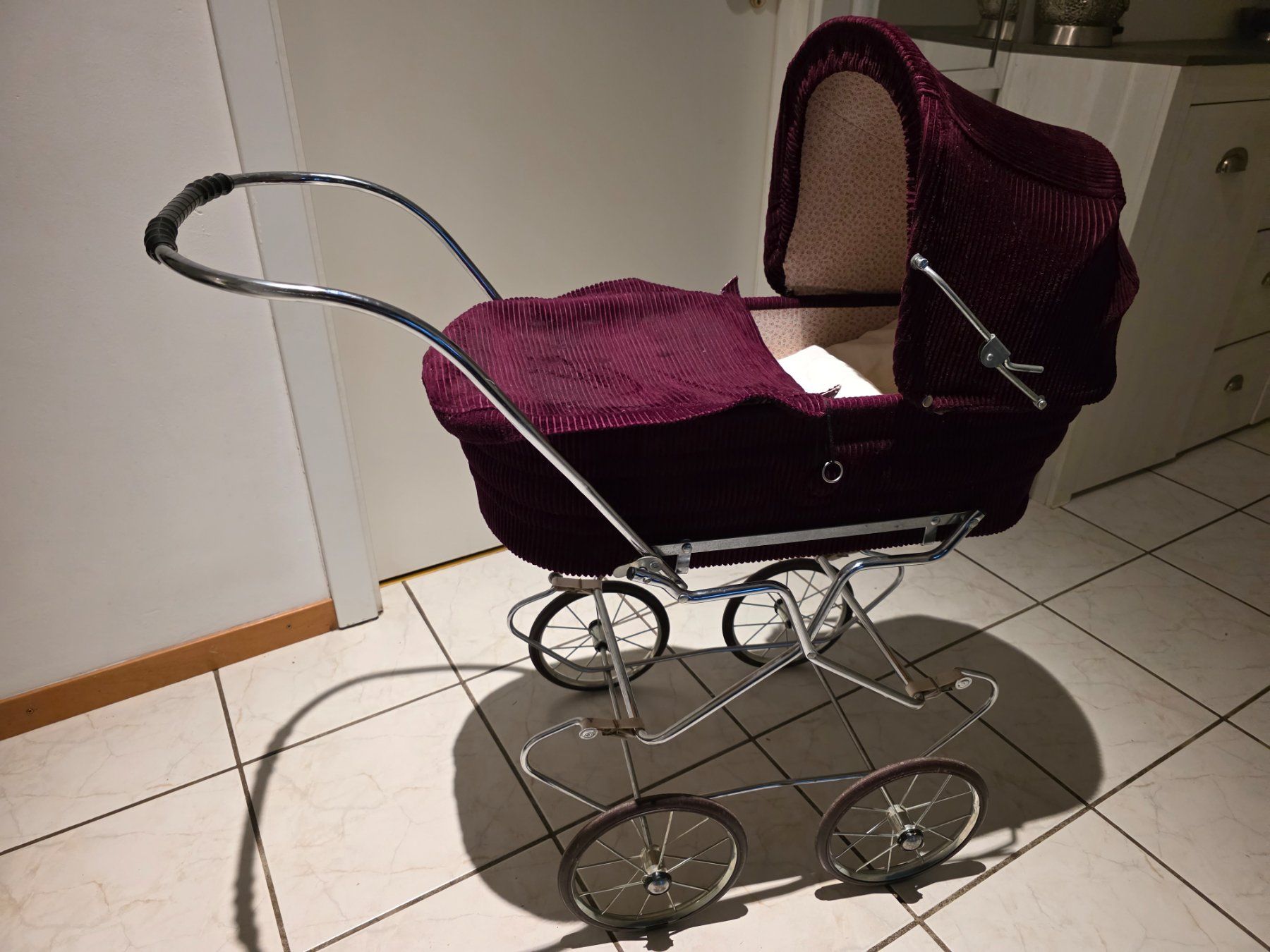 Puppenwagen: Poussette  poupée vintage année 70 – Gebraucht aus Territet von Elixirss