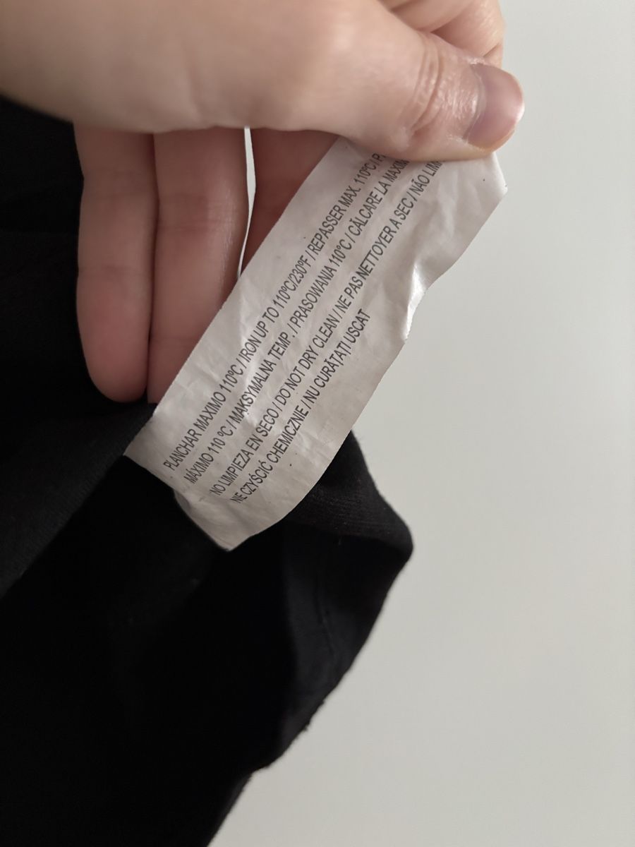 Gonne: Pull&Bear Schwarzer Minirock / Stretchrock S (M) – Usato da Luzern venduto da aloevira 4
