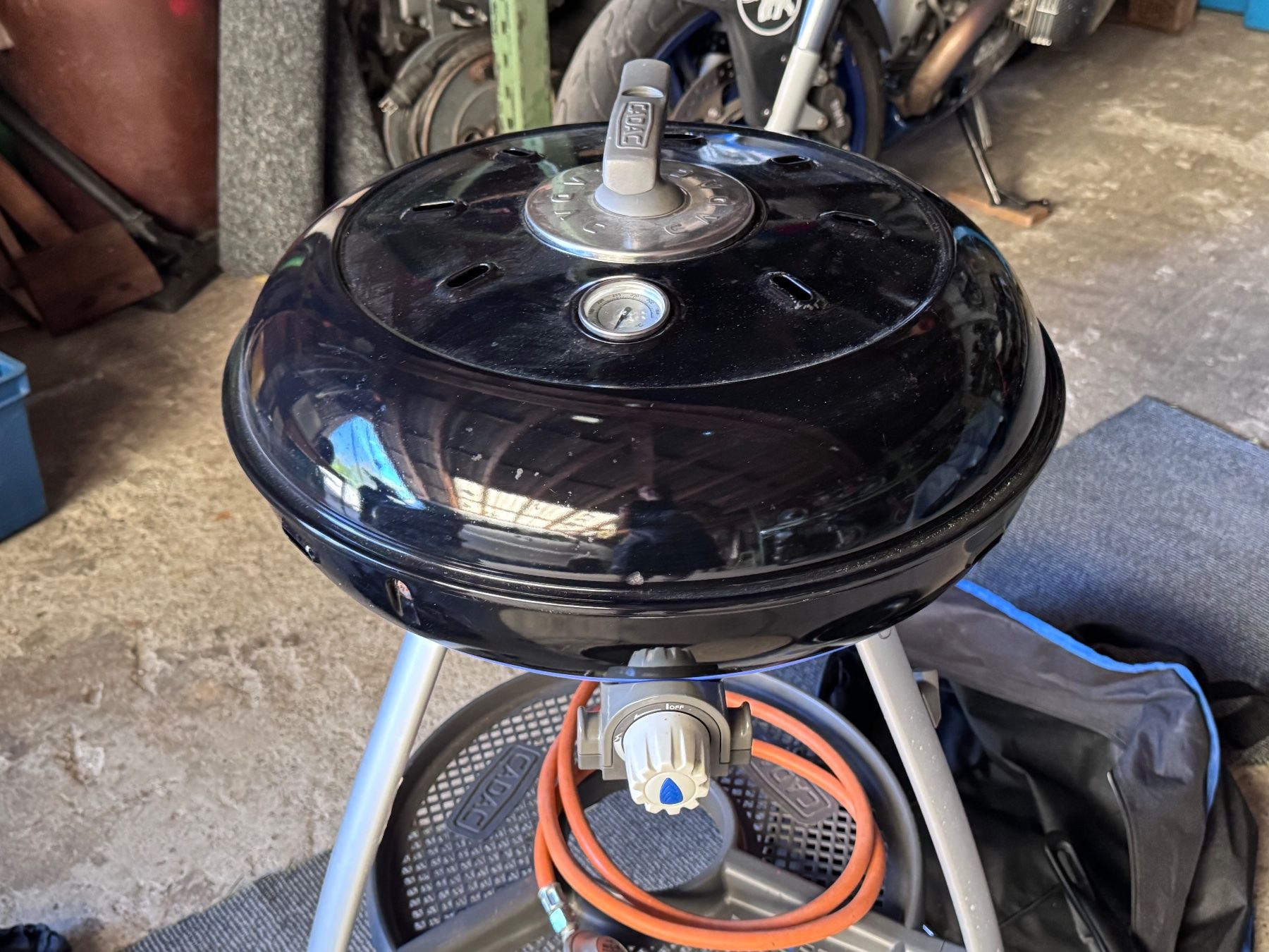 Cadac Grills: Gasgrill Cadac Carry Chef " – Gebraucht aus Schaffhausen von nemo022