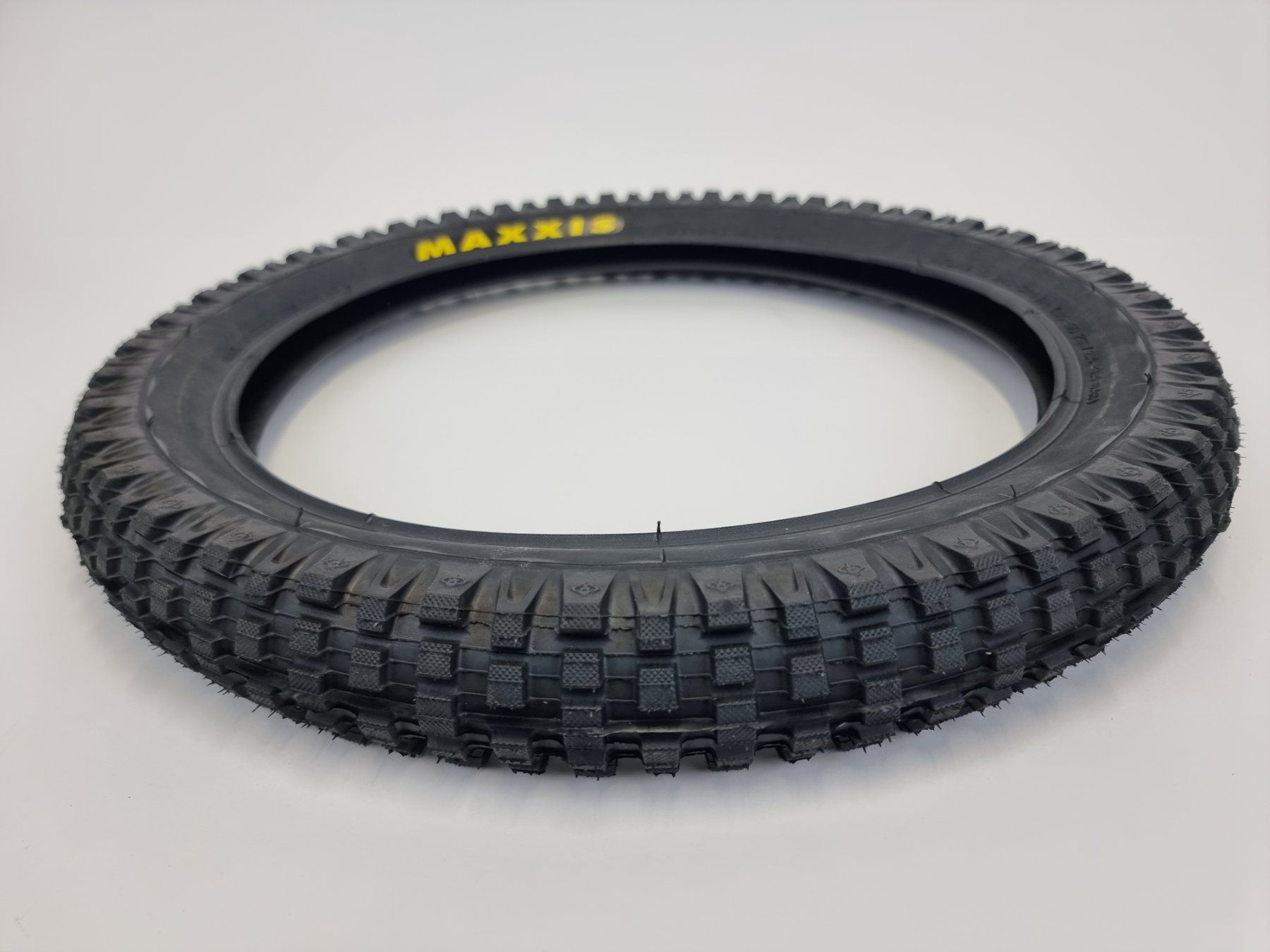 Maxxis Pezzi di ricambio: Maxxis MTB-Reifen 20x2.50 – Usato da Urtenen-Schönbühl venduto da Restwert_Schoenbuehl 3