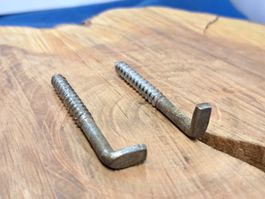 2 antike Fenster Kloben / Fang Haken Schrauben(LOT2169#FBS2)