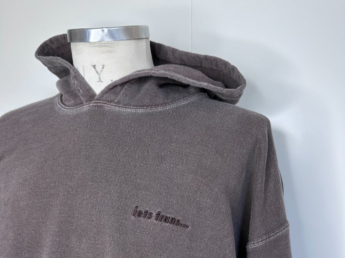 Urban Outfitters Maglioni & Felpe: iets frans Hoodie – Usato da St. Gallen venduto da look-twice 1