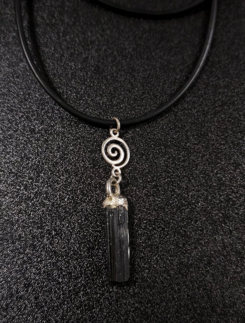 Anhänger: Turmalin Anhänger versilbert, mit 925 Silber Charm – Neu und originalverpackt aus Bassersdorf von CorinneK36