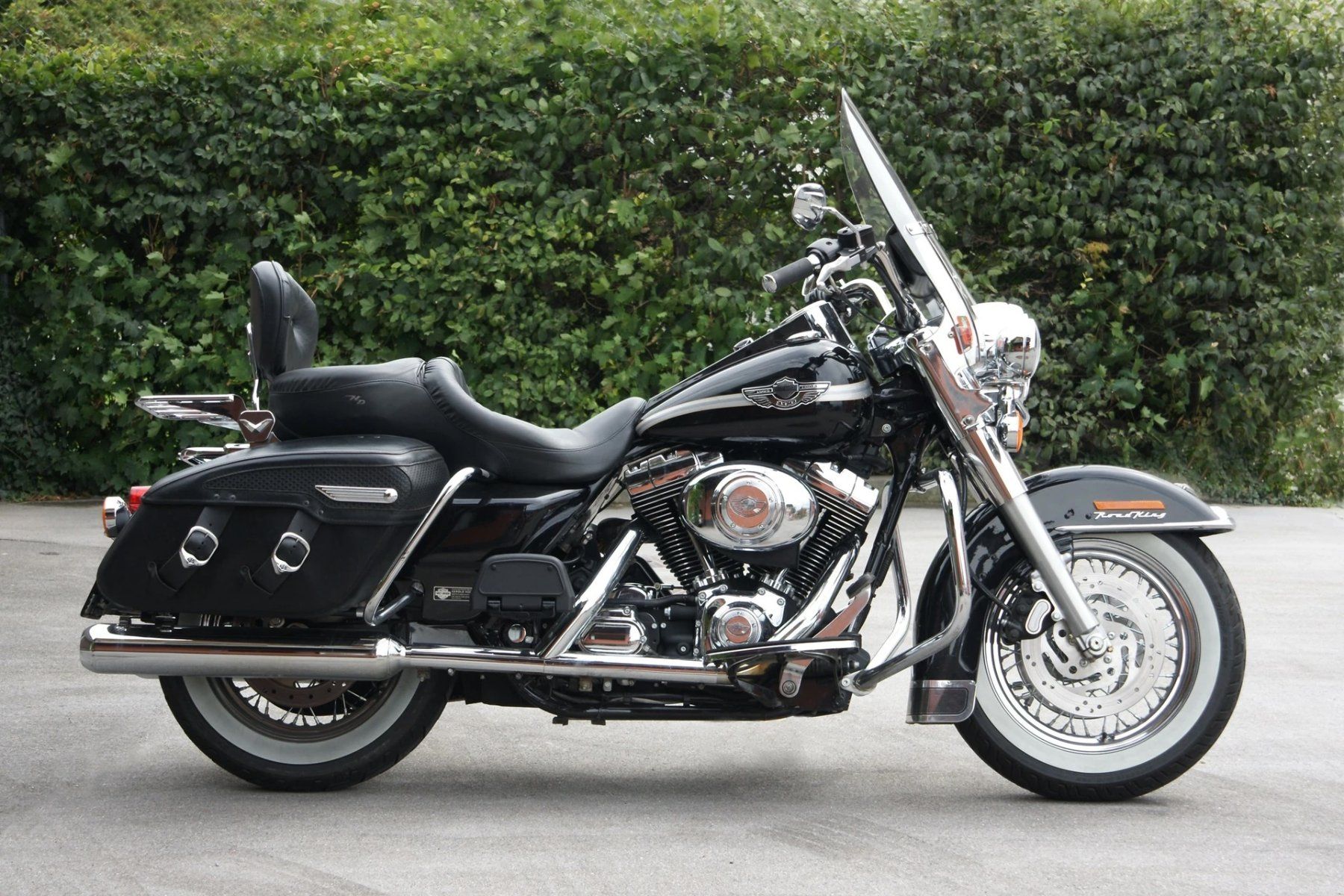 Harley-Davidson Touring: Harley-Davidson Road King Classic 100th Anniversary 2003 – Gebraucht aus Vaduz von ArtAries