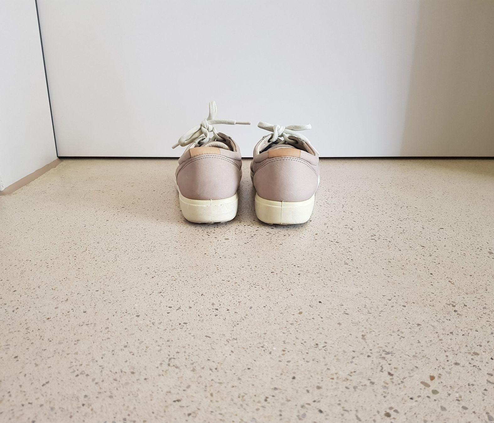 Ecco Scarpe da donna: Ecco Damen Halbschuh Grösse 40 – Usato da Basel venduto da chien008 2