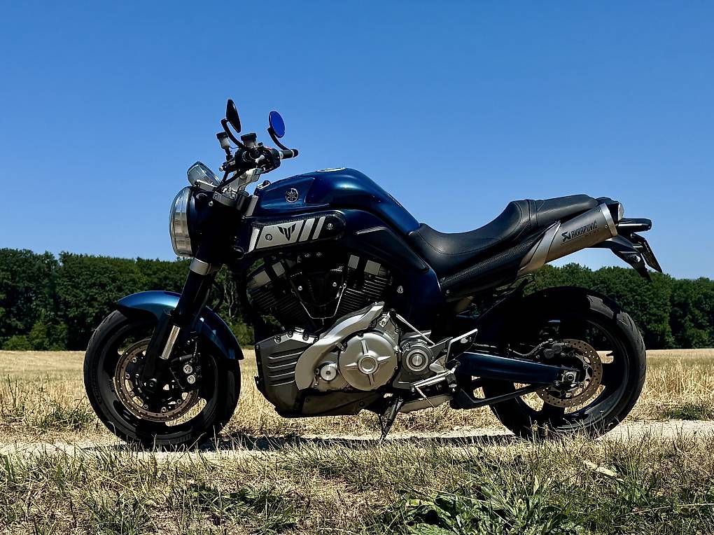 Route: Yamaha MT01 (2007) - Prête à rouler – D'occasion à La Plaine par borealis3000 1