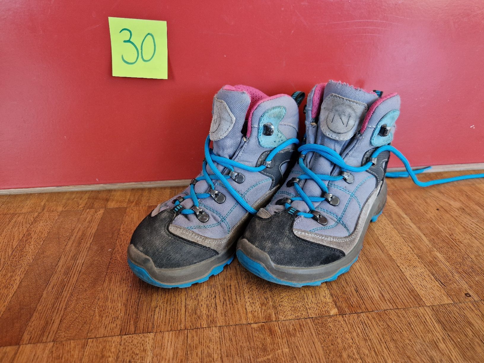 Scarpe per ragazze: Wander-Schuhe von N45, Grösse 30, – Usato da Zug venduto da snussbaumer