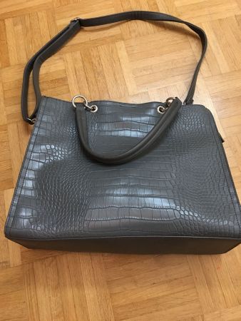 Grosse Tasche