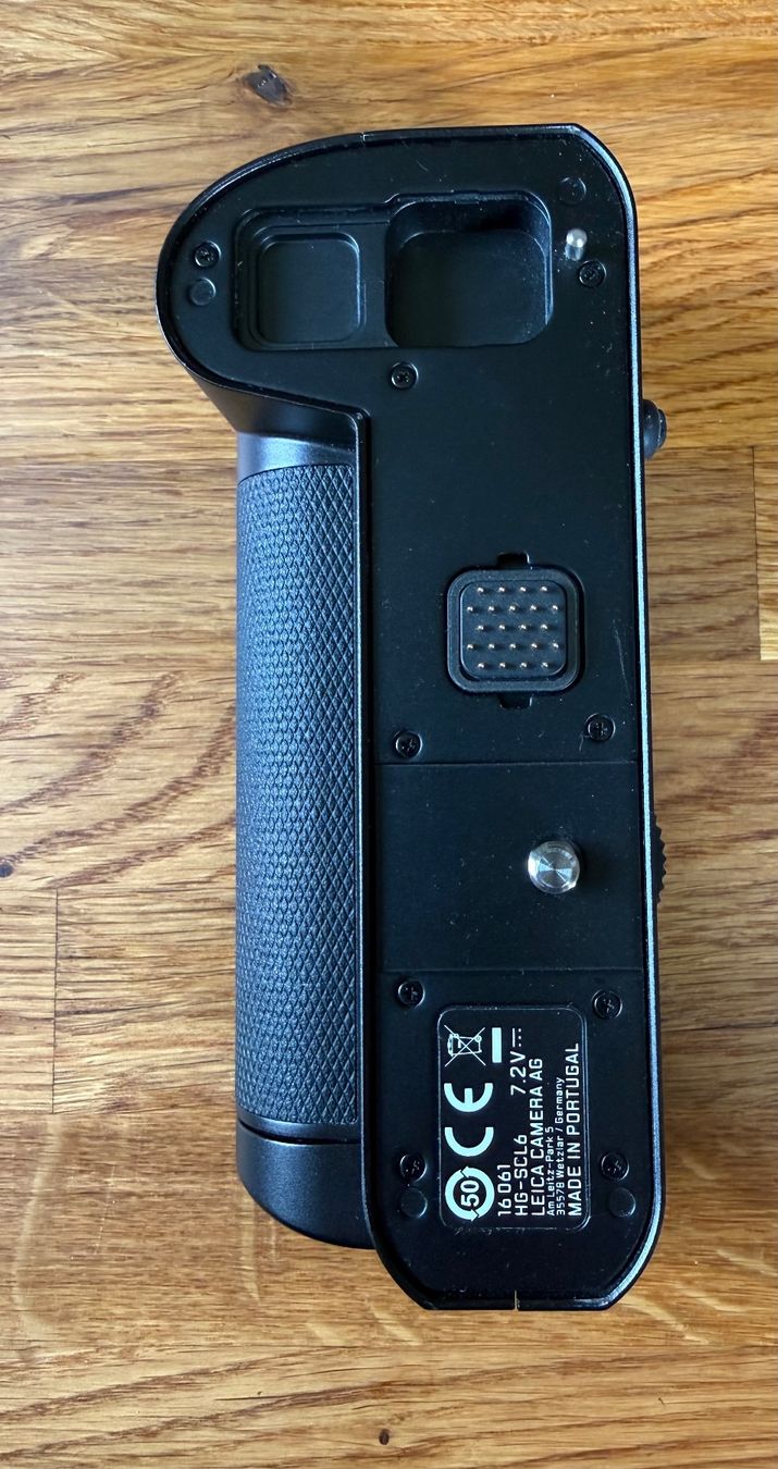 Leica Kamera: Leica Multi-Function Handgrip HG-SCL6 pour Leica SL2 & SL2-S – Gebraucht aus La Tzoumaz von Atlantis13 4