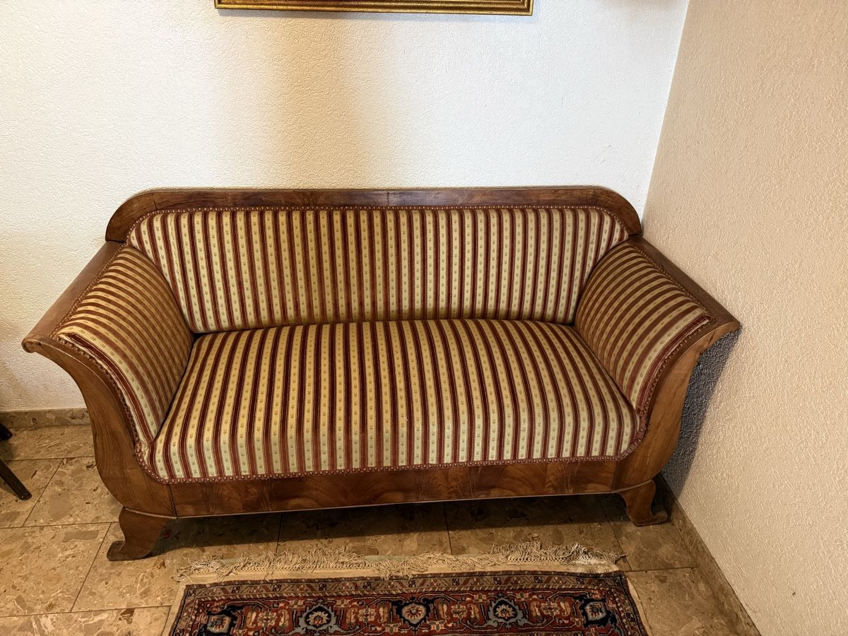 Divani: Biedermeier Sofa – Usato da Neuägeri venduto da Pinguin95 1